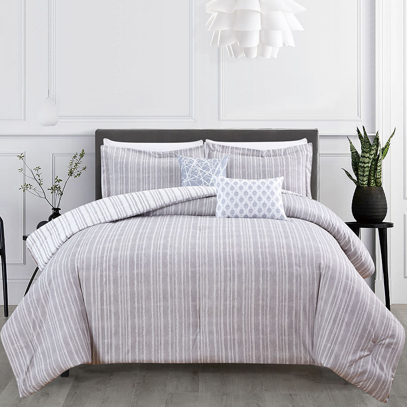 Floralia Vintage Velvet Leve Quilt