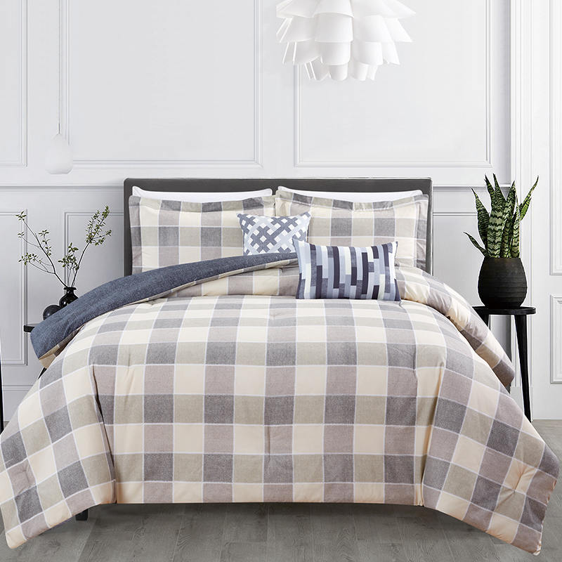 Floralia Vintage Velvet Leve Quilt